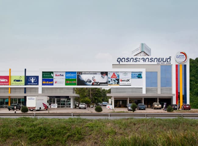 UD AUTO GLASS สาขา อุดรธานี - ศูนย์บริการเปลี่ยนกระจกรถยนต์