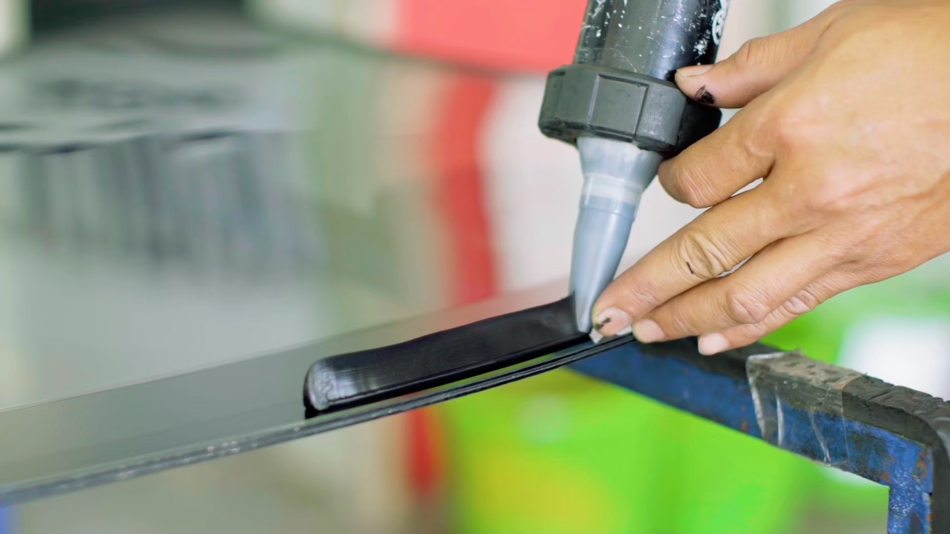 Sikaflex® - มาตรฐานระดับโลกที่โรงงานเลือกใช้